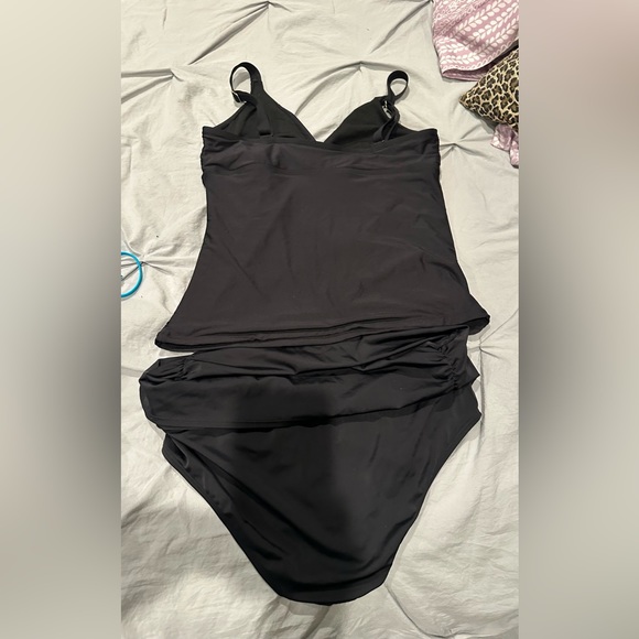 Beautiful women’s plus size 14 black Tankini - Picture 3 of 10